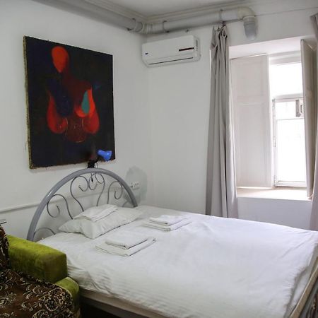 In The Center Of The City 2Rooms Tbilissi Extérieur photo