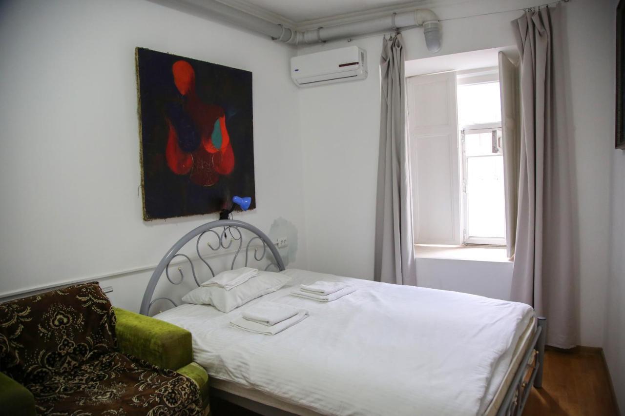 In The Center Of The City 2Rooms Tbilissi Extérieur photo